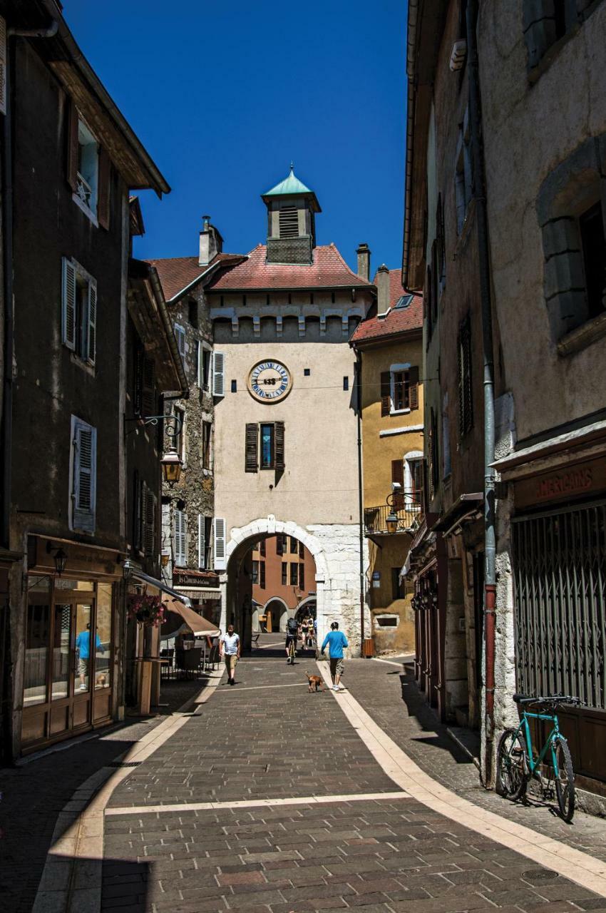 Maison Paul&romy- L'horloge Annecy